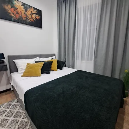 апартаминти у центрі міста * Lviv